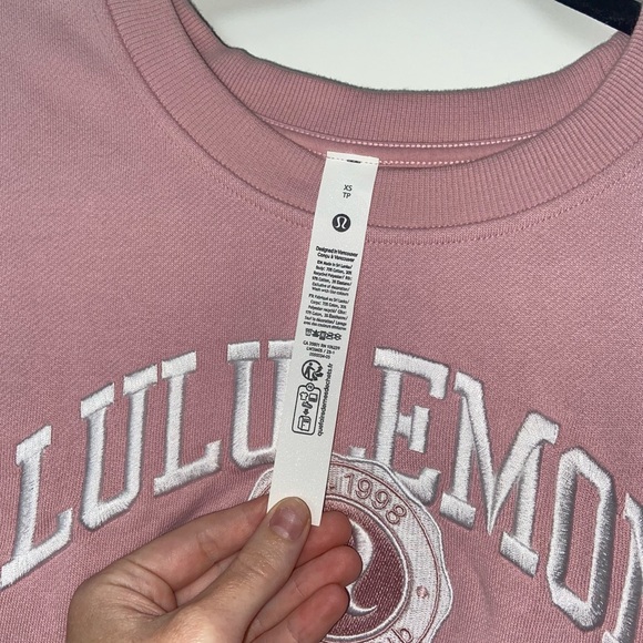 Lululemon Perfectly Oversized Crew Graphic - Picture 3 of 9